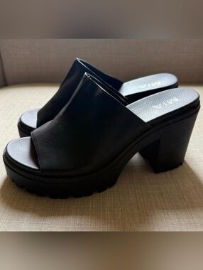MIA Juniper Platform Sandal Black Wedge Women’s 7.5 Chunky Heel Platform